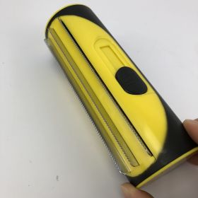 Pet Dog Hair Comb Lint Roller Dog Cat Puppy Cleaning Brush Cats Hair Sofa Carpet Cleaner Brushes Pet Supplies Comb (Color: yellow, Format: Opp bag)